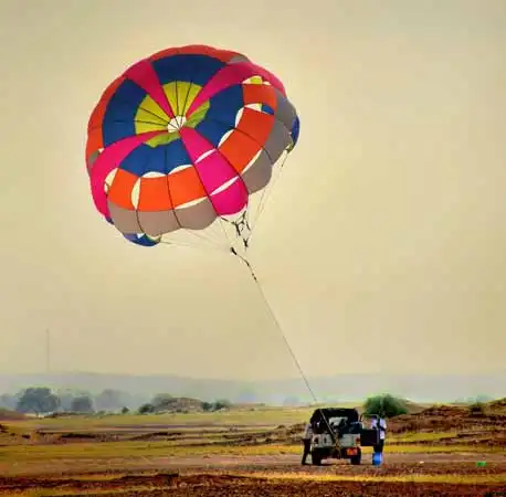 Parasailing in Jaisalmer